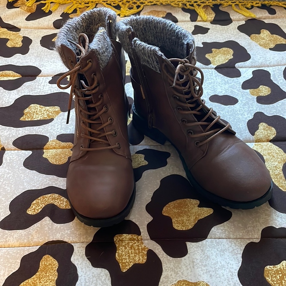 Brown Boots, Size 8; New
